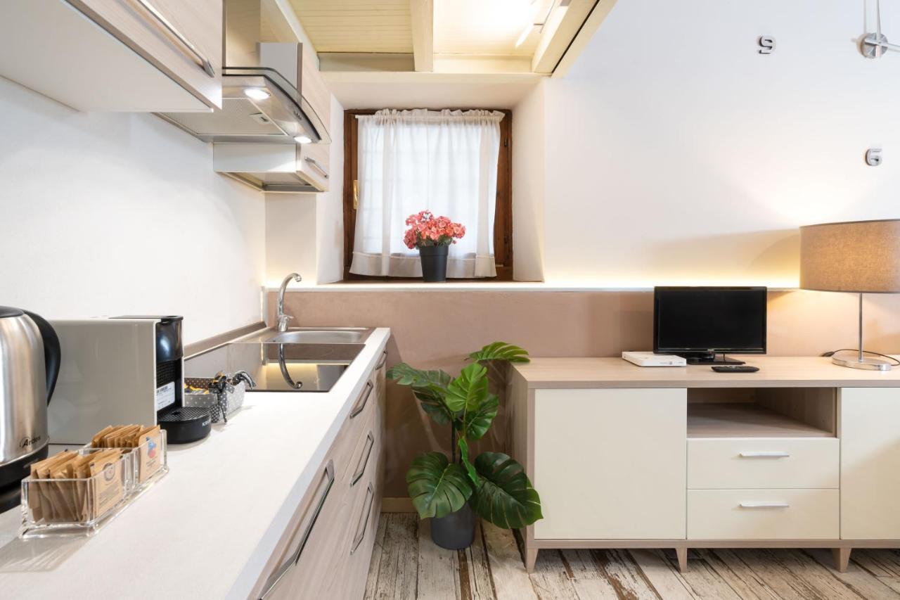 Romeo And Juliet Apartments Верона Екстер'єр фото